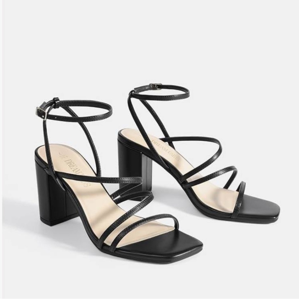 Dream Pairs Strappy Black Heeled Shoes with Ankle Strap